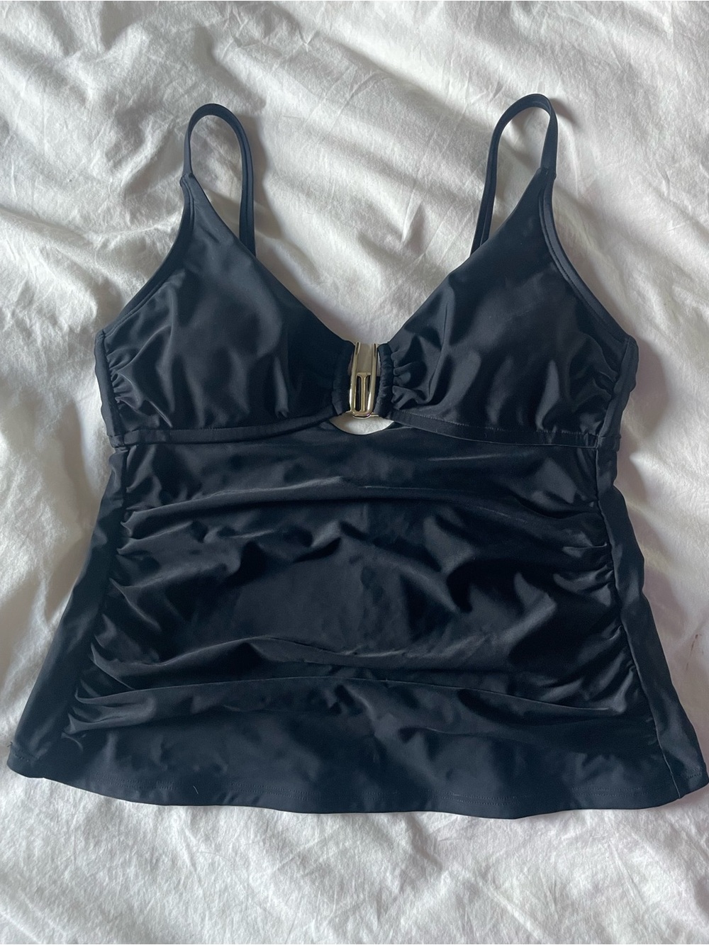 TRUE & CO. Black Ruched Tankini Swim Top S 4-6 Gold Center Detail